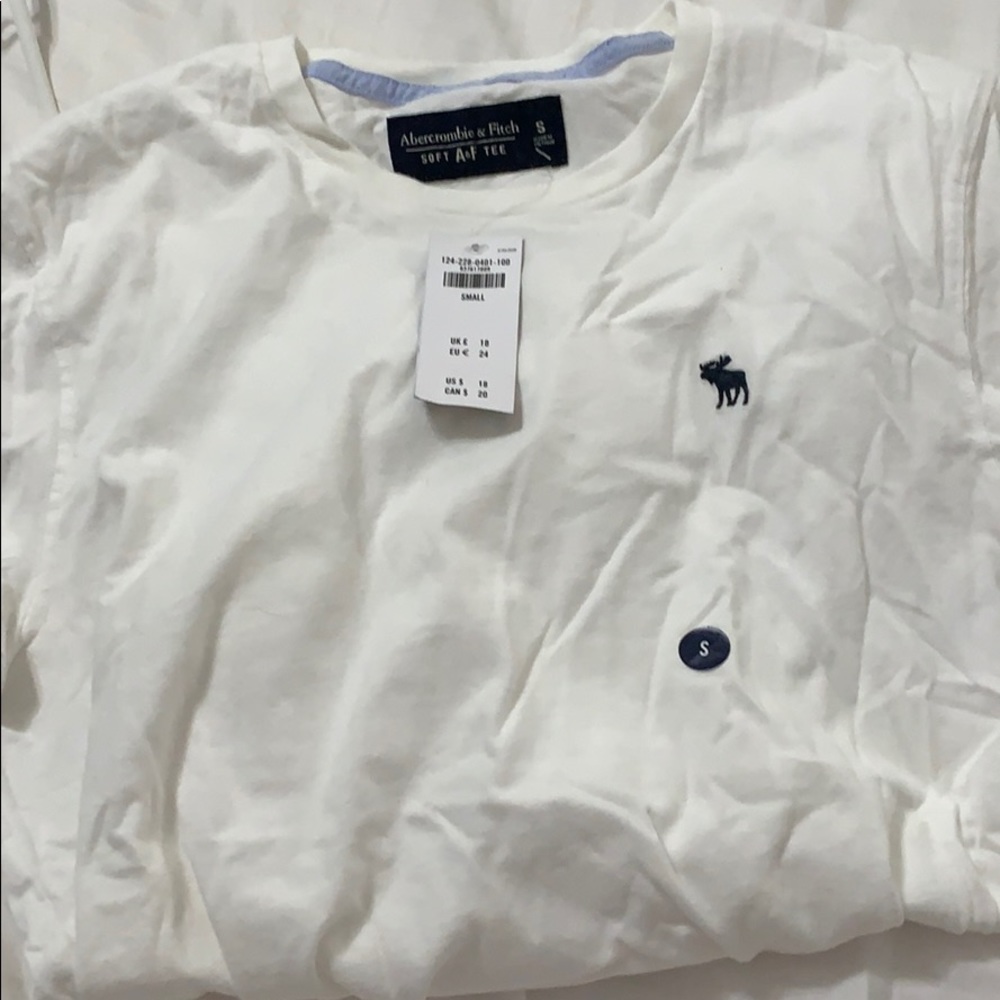 NEW A&F shirt small